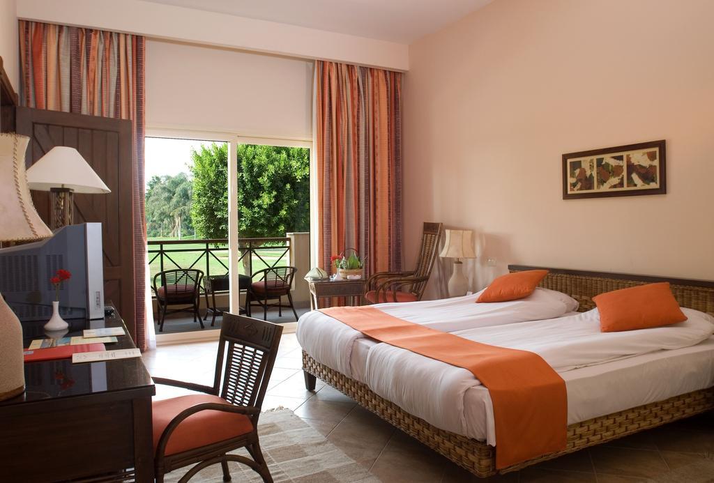 Swiss Inn Plaza Hotel 6th of October City 외부 사진