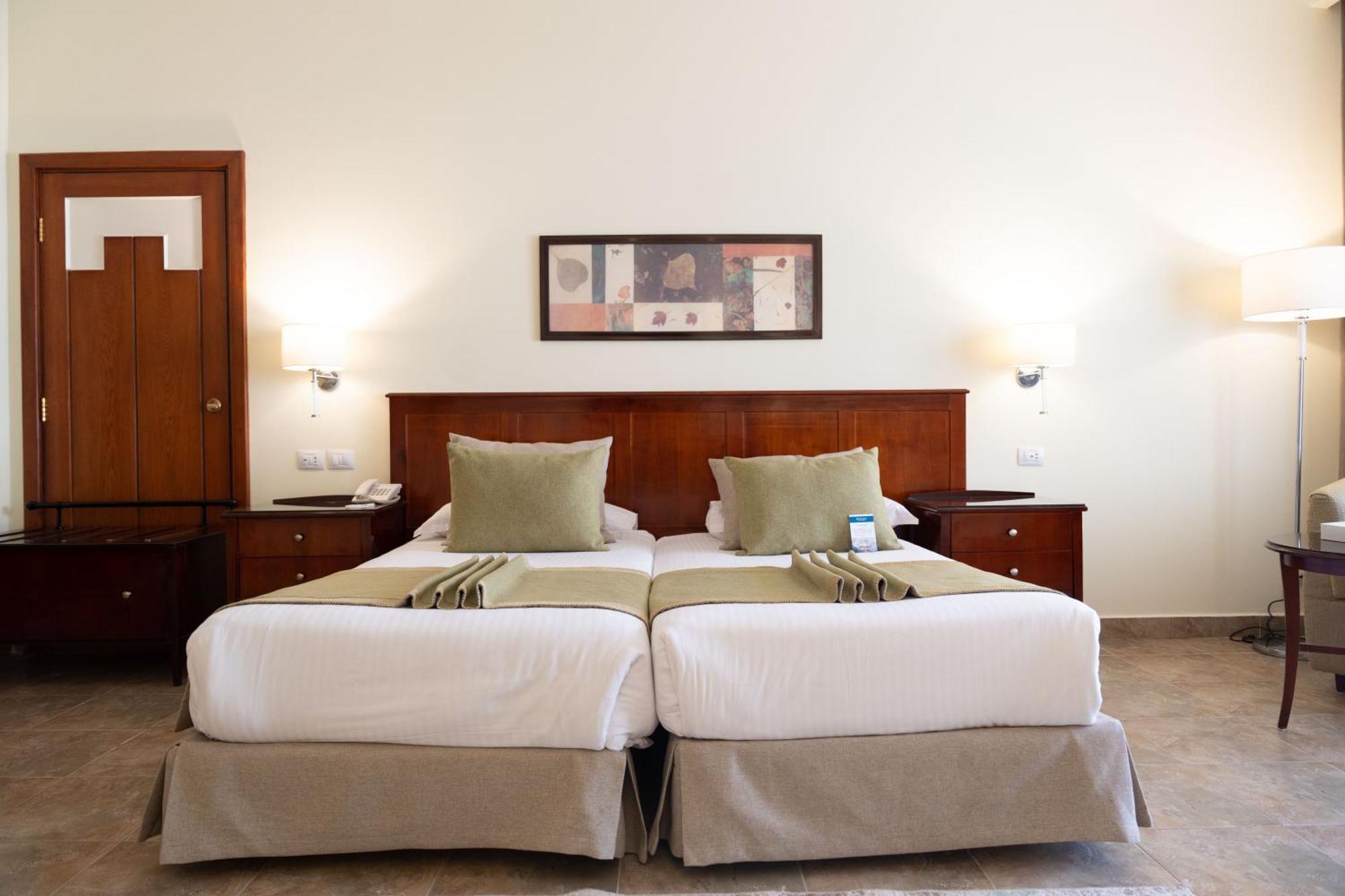 Swiss Inn Plaza Hotel 6th of October City 외부 사진
