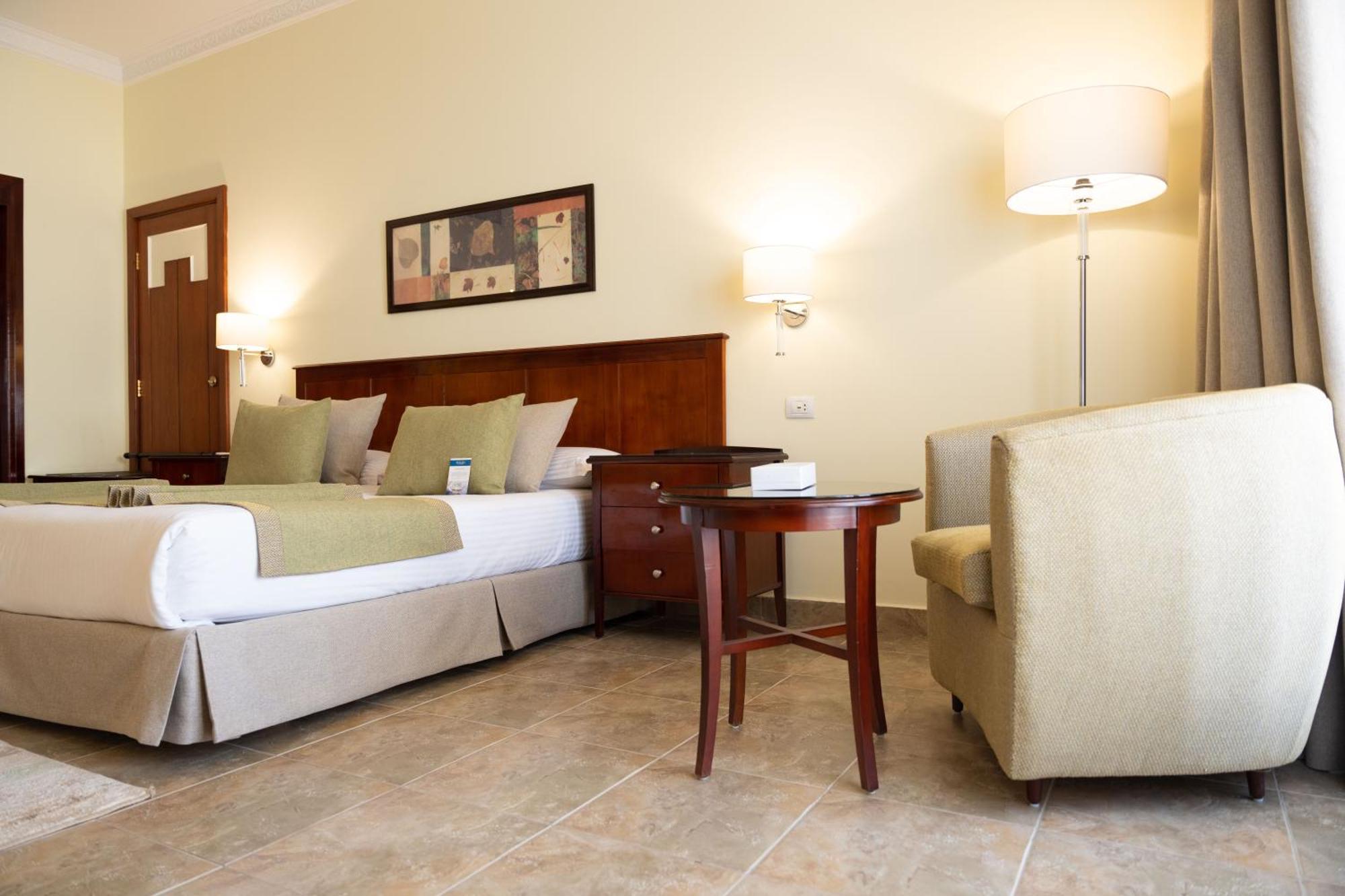 Swiss Inn Plaza Hotel 6th of October City 외부 사진