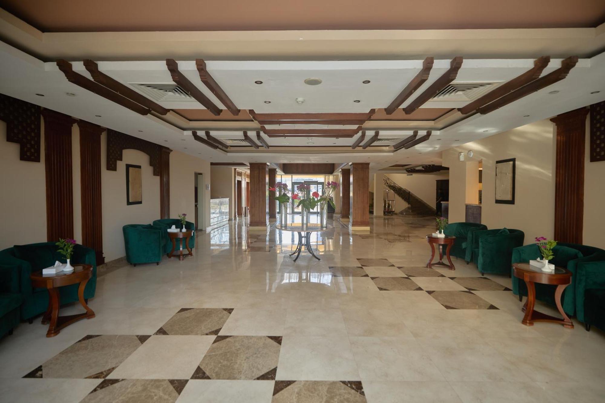 Swiss Inn Plaza Hotel 6th of October City 외부 사진